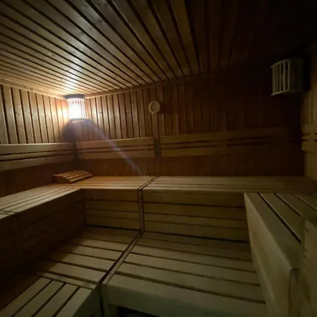 Taunusblick Mit Pool Апартаменты *